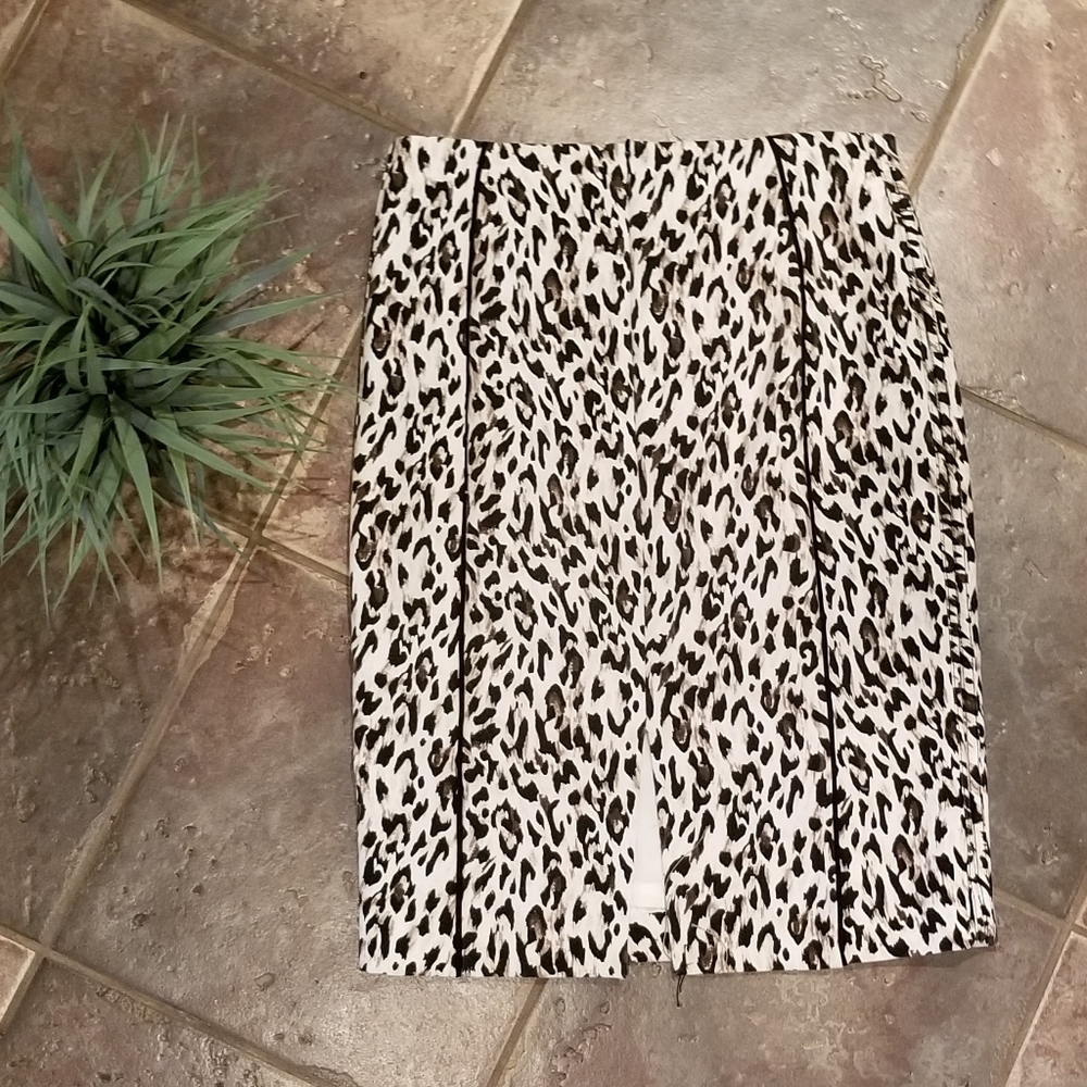 Leopard Print pencil skirt.